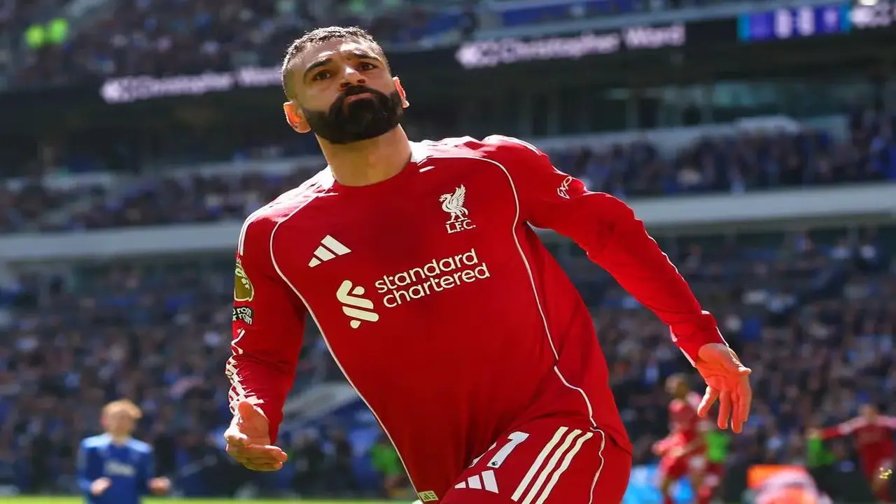 وسائل اعلام اوربية تكشف تفاصيل حسم انتقال محمد صلاح الى السعودية — دليل السعودية